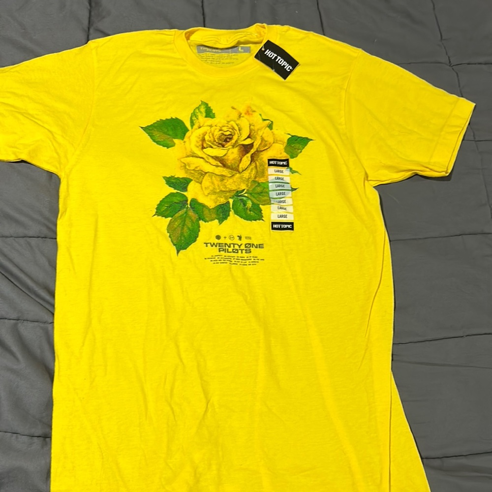 yellow twenty one pilots tee